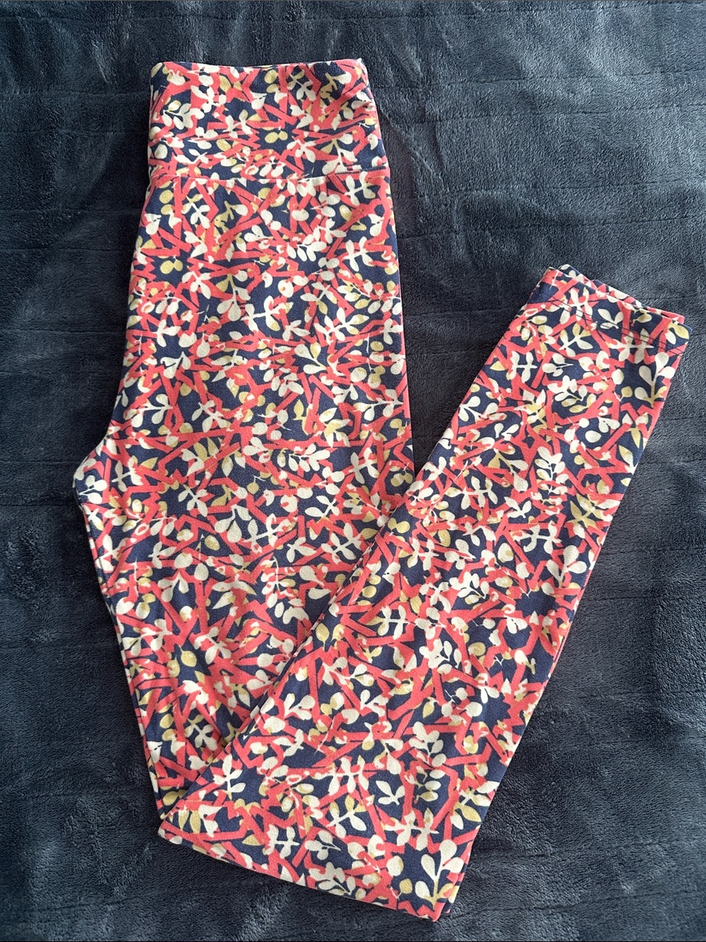 LuLaRoe Pink, Navy & Cream Floral Leggings